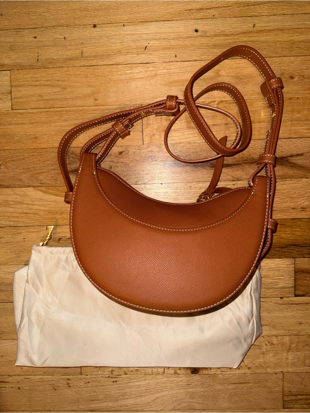NEW Women's Crescent Crossbody Bag in Tan - Picture 6 of 6
